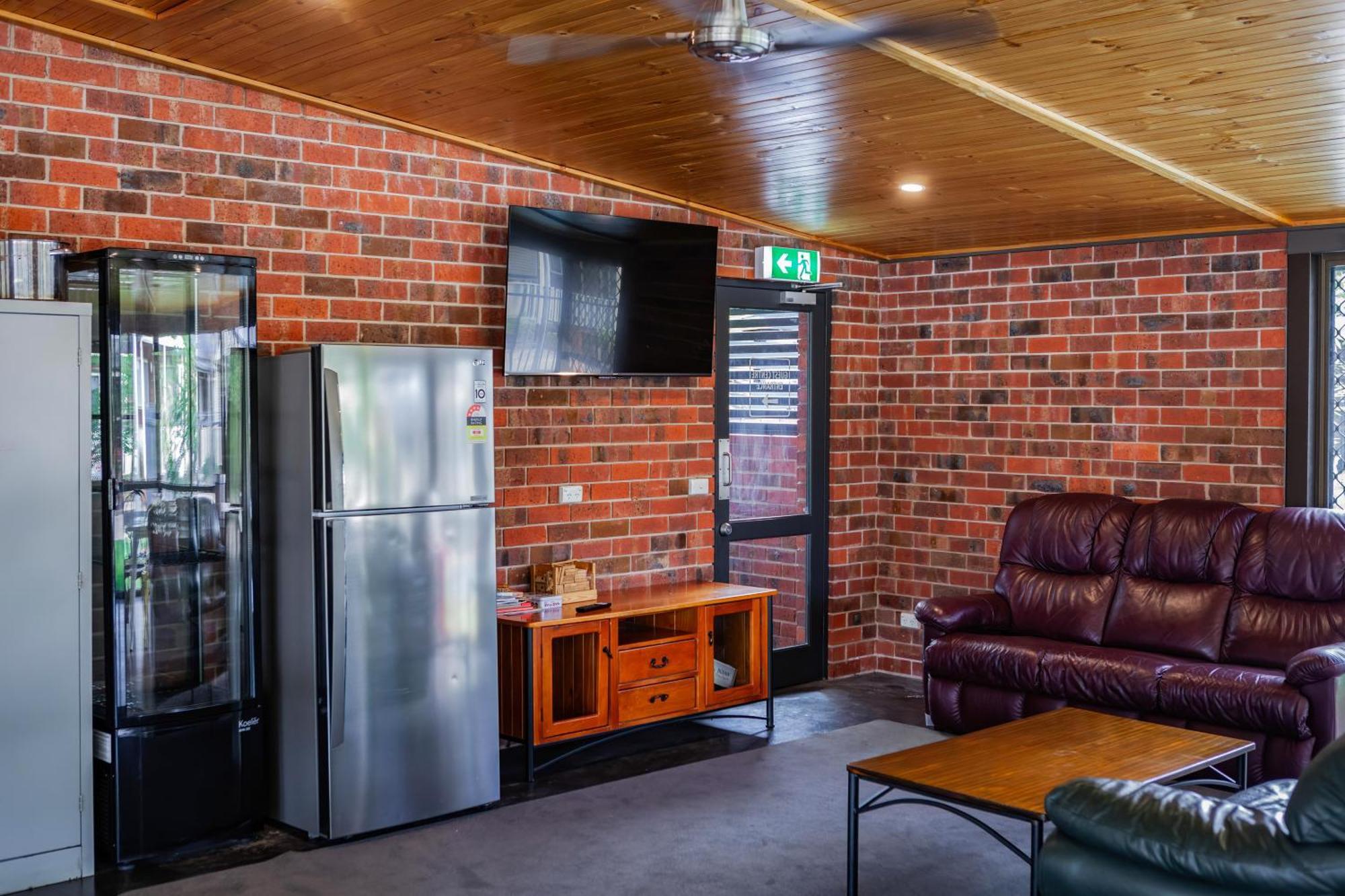 Big4 Albury Tourist Park Hotel Buitenkant foto