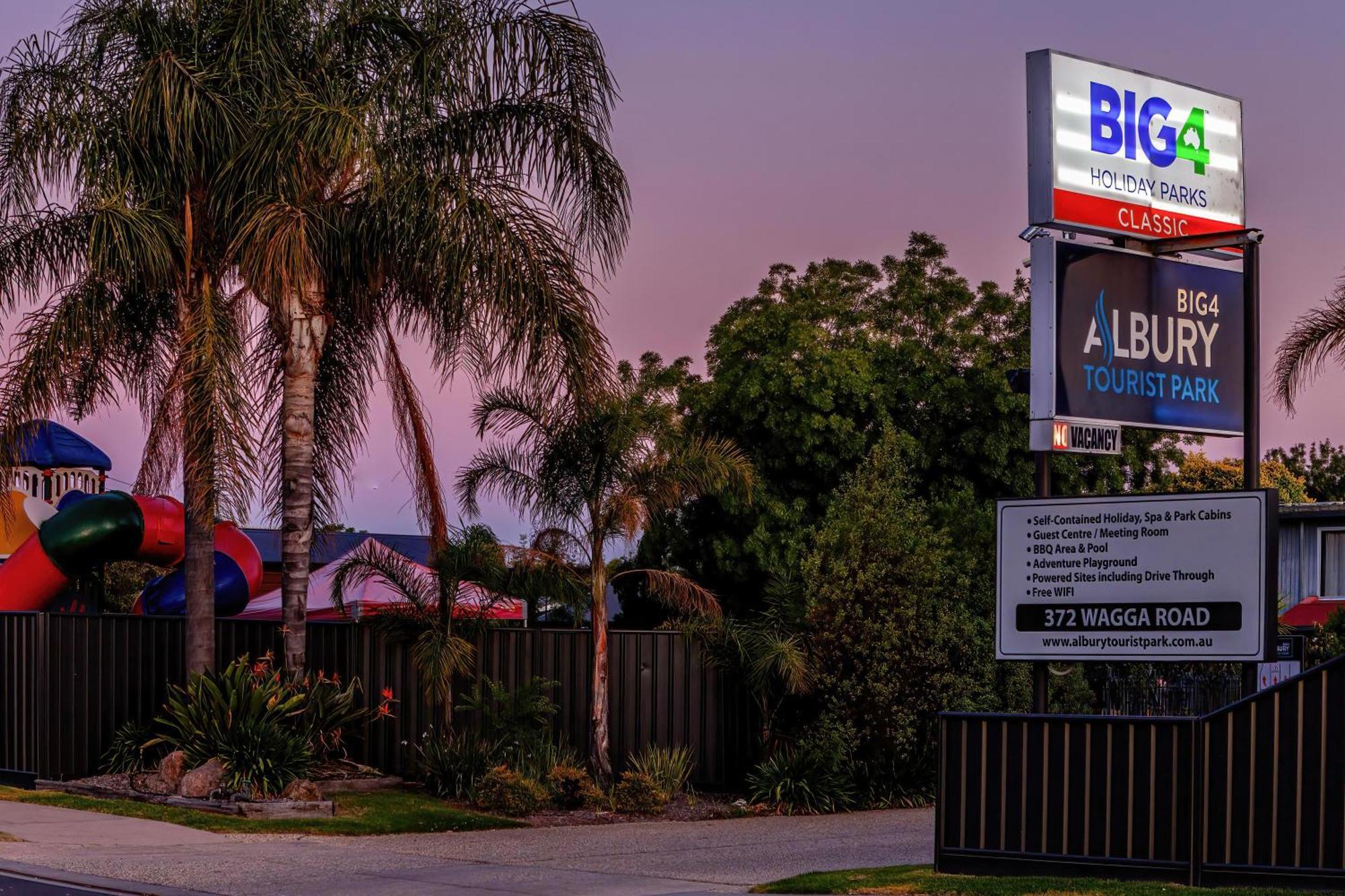 Big4 Albury Tourist Park Hotel Buitenkant foto