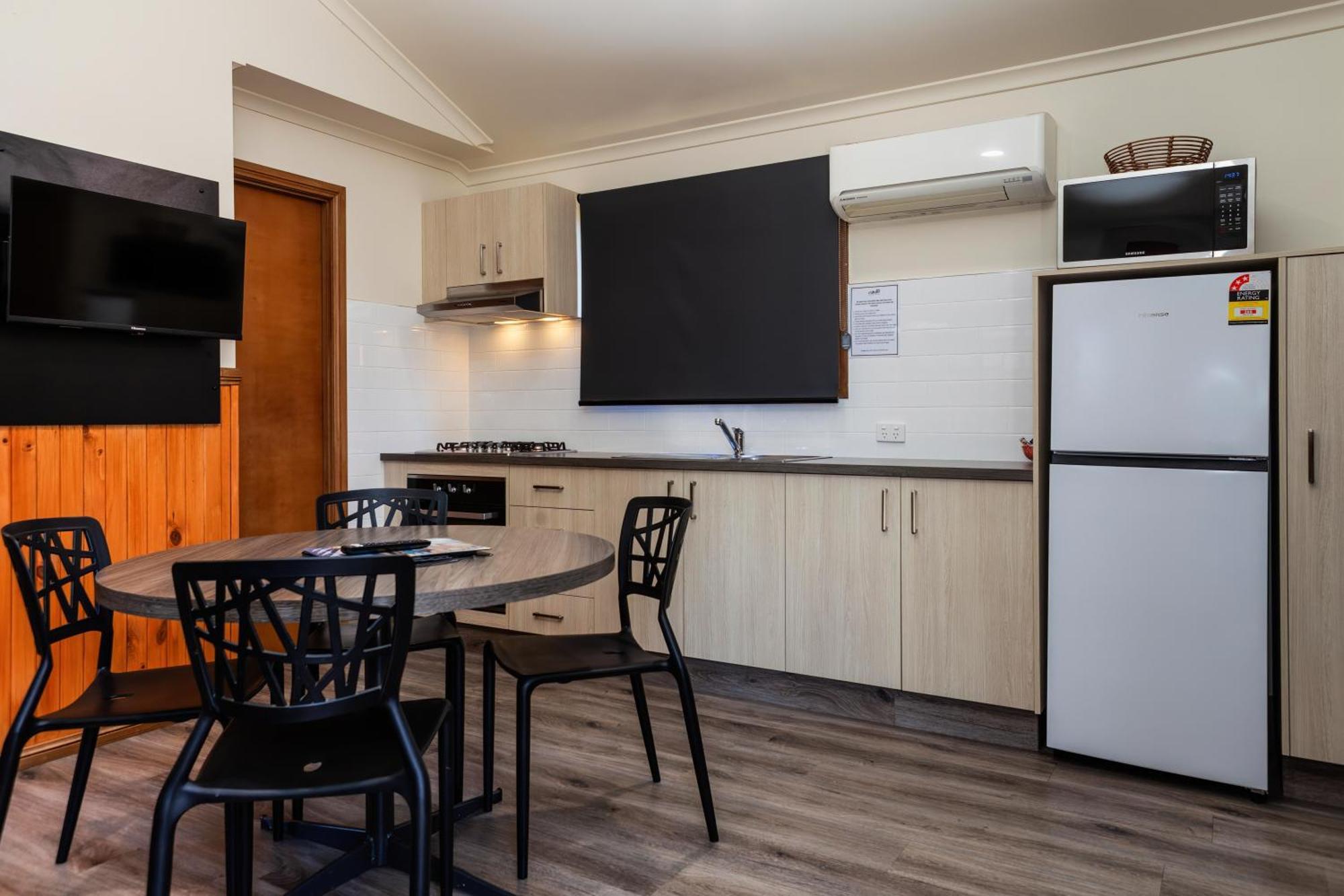 Big4 Albury Tourist Park Hotel Buitenkant foto